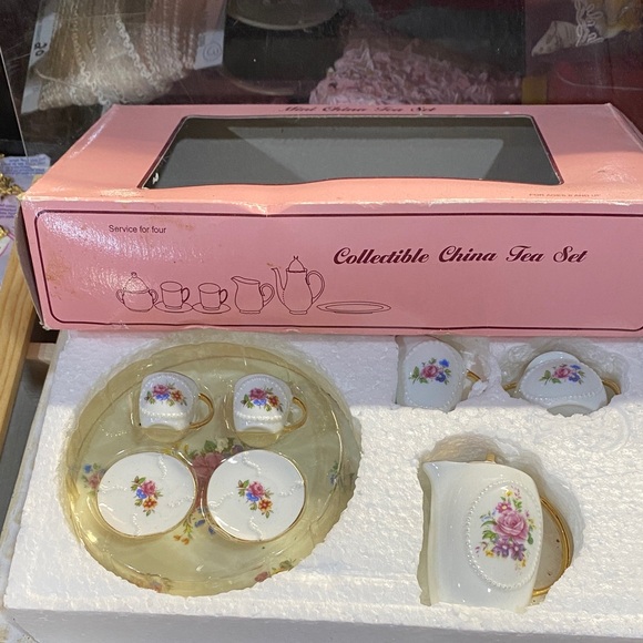 Floral Porcelain Tea Set with Gold Accents - Picture 3 of 6